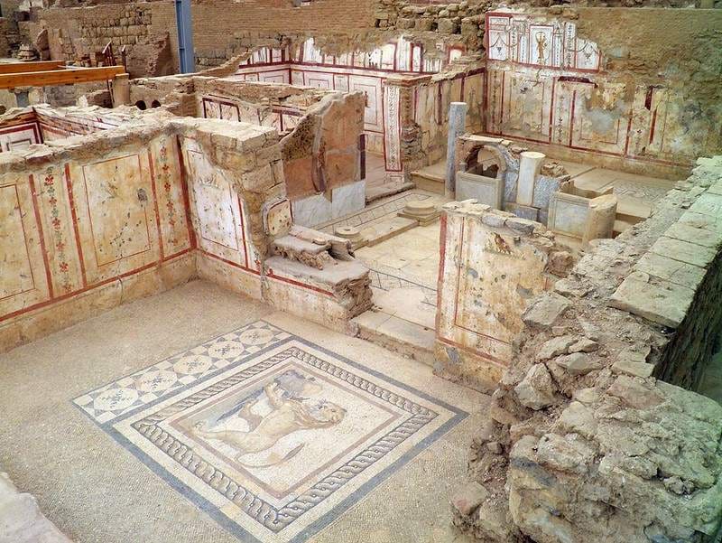 Las Casas de la Ladera de Éfeso, con mosaicos y frescos romanos